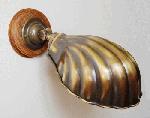 Shell Lamp in Bronze
